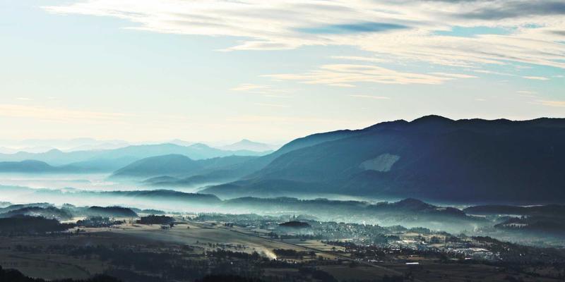 马约TJ6677深度旅游攻略：解锁隐藏美景与实用旅行贴士